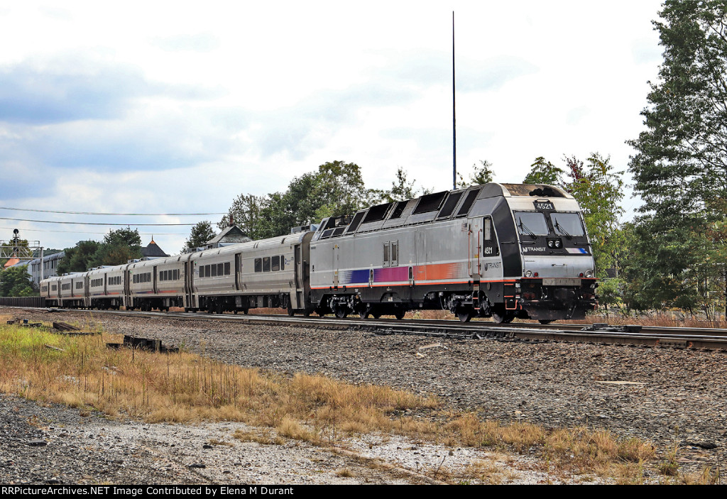 NJT 4521 on train 1118